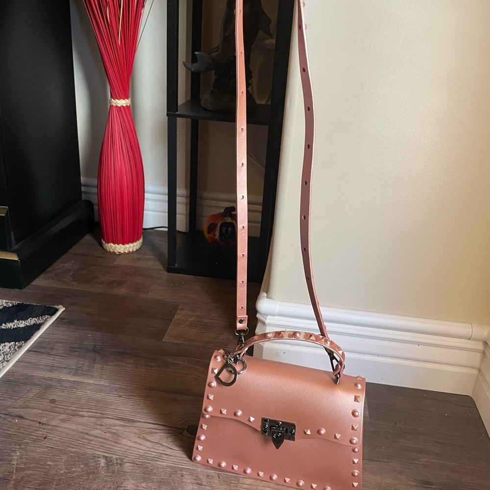 Pretty Pink purse small origin China